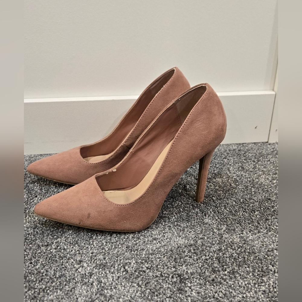 Simple Light Pink Heals - Picture 3 of 4